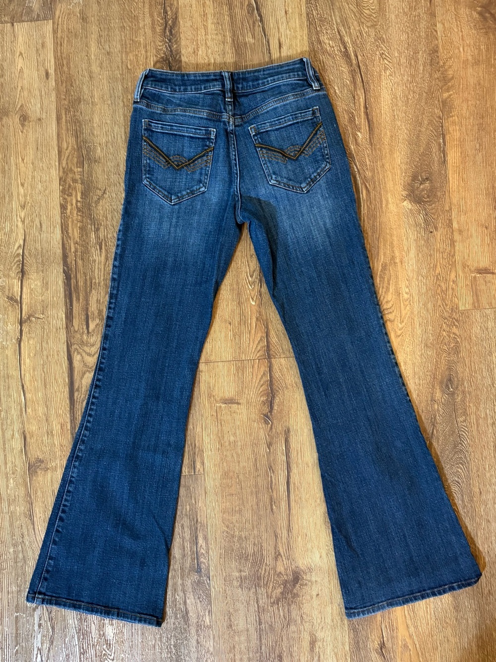 Idyllwind Deep Indigo Flare Jeans- Size 2 - Picture 2 of 5